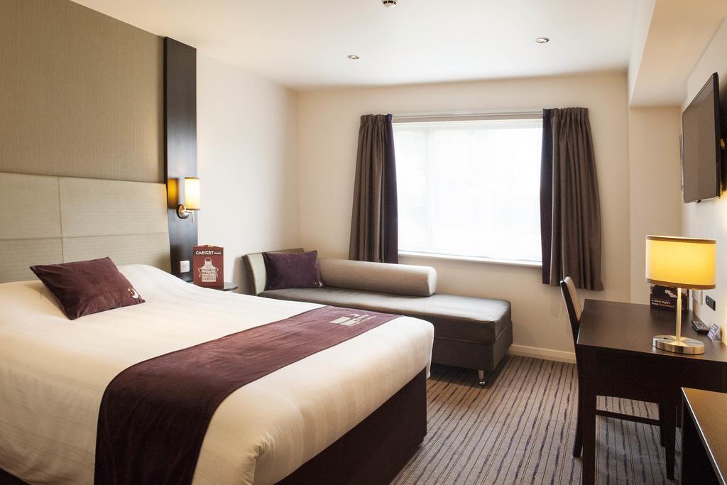 Premier Inn Glasgow - Bellshill Motherwell Rum bild