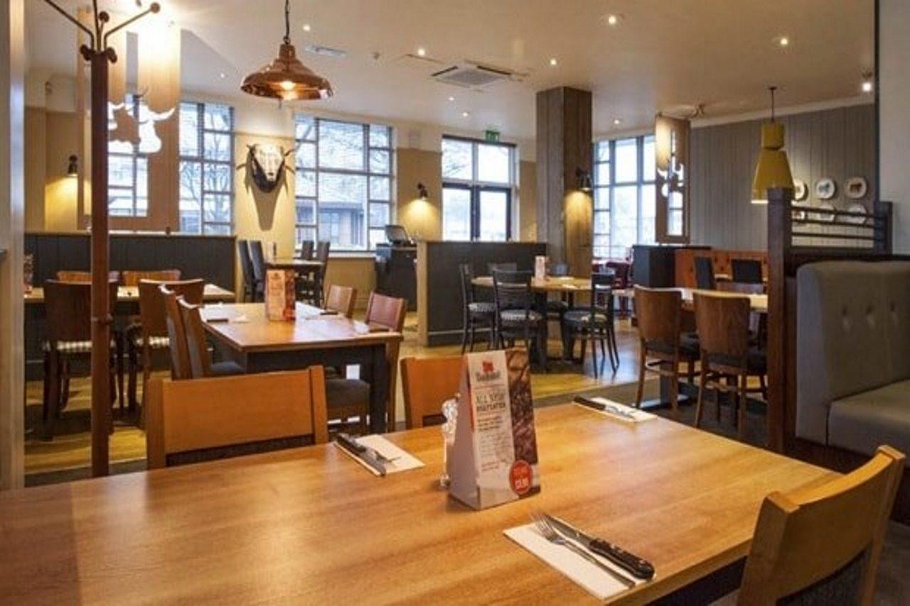 Premier Inn Glasgow - Bellshill Motherwell Exteriör bild